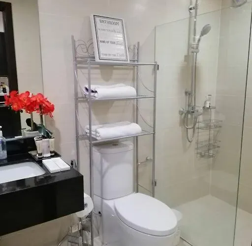 Paris Themed In Bgc Apartamento *